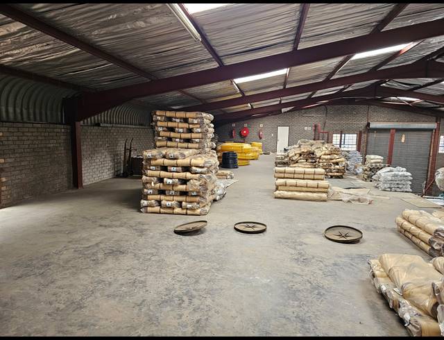 872M² FACTORY FOR SALE IN KYA SANDS